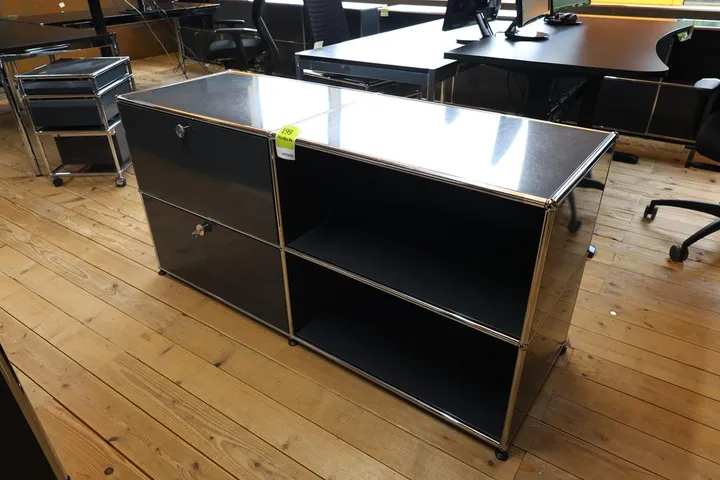 1 x USM Haller Sideboard 2 x 2 Maße: 152 x 52 x 74 cm